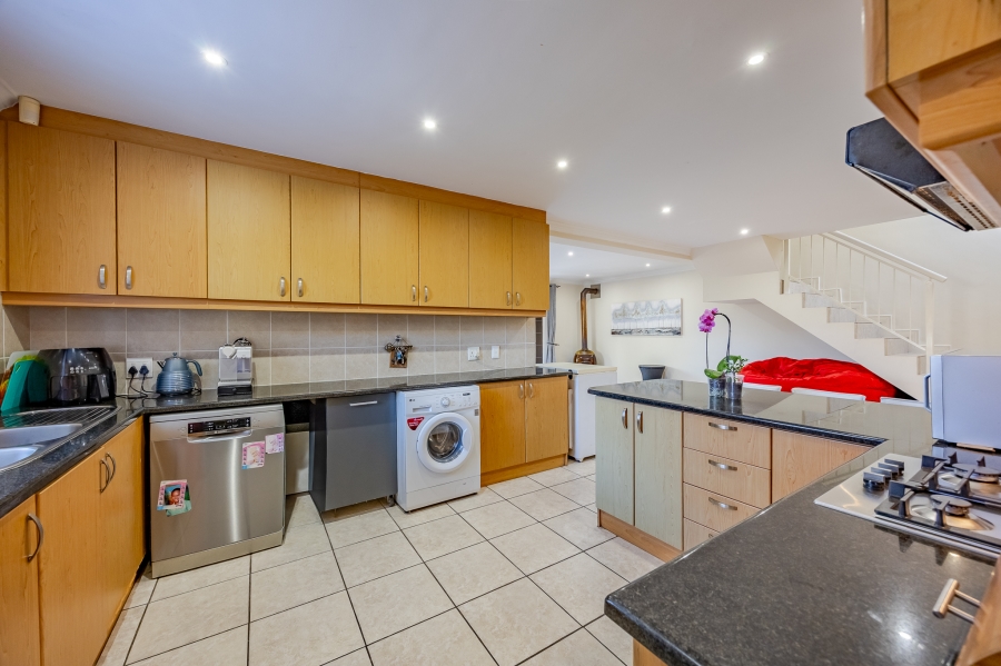 4 Bedroom Property for Sale in Royal Ascot Western Cape